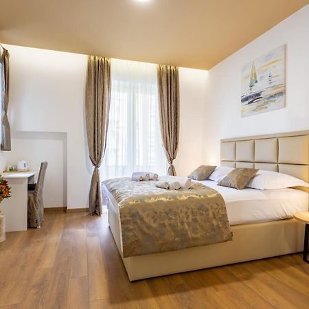 Luxury Rooms Fetivi 스플리트 외부 사진